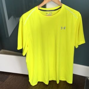 Under Armour men’s shirt